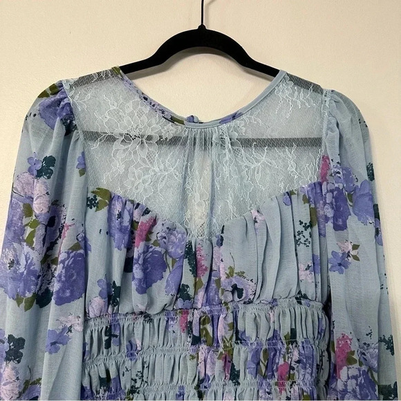 Free People Daphne Blouse Silver Blue Combo Size LG NWT - Picture 4 of 14